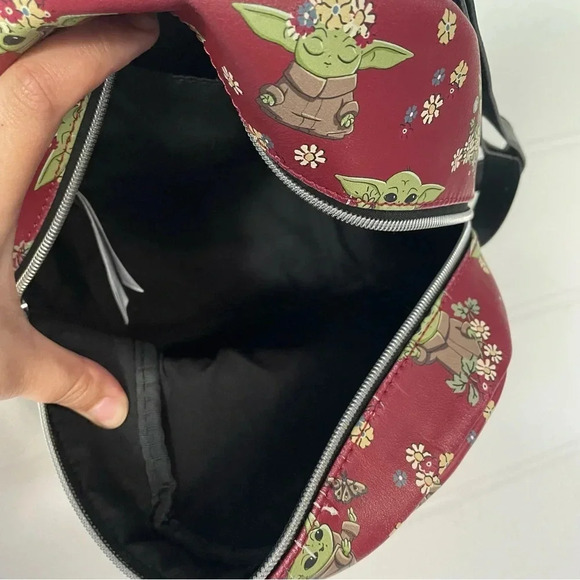 NWOT Loungefly Exclusive Star Wars Mandalorian Grogu Floral Mini Backpack - Picture 6 of 8